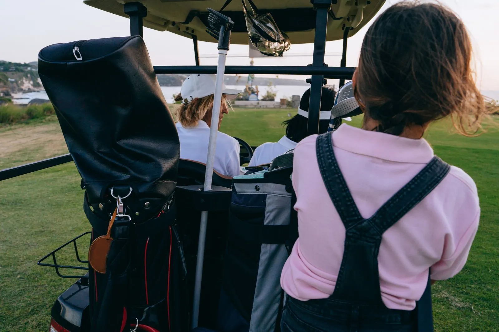 How to Introduce Kids to Golf